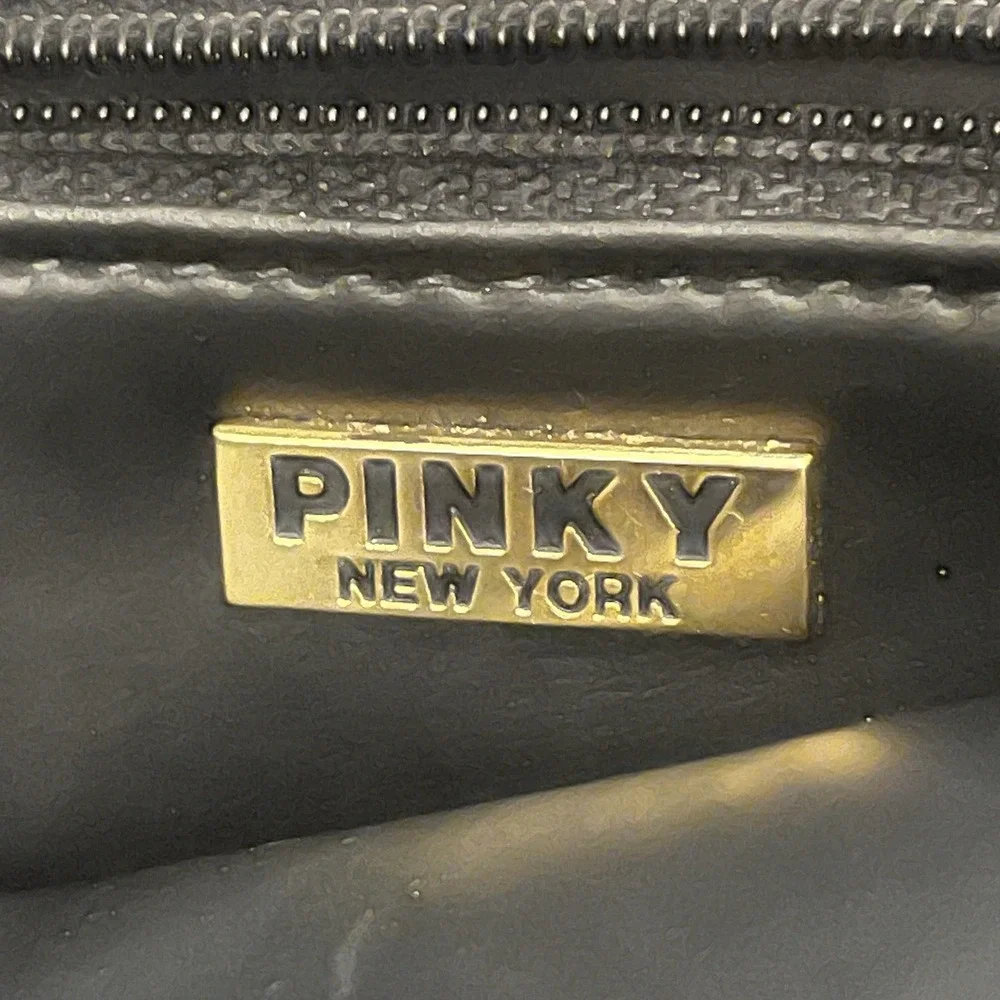 Pinky crossbody bag